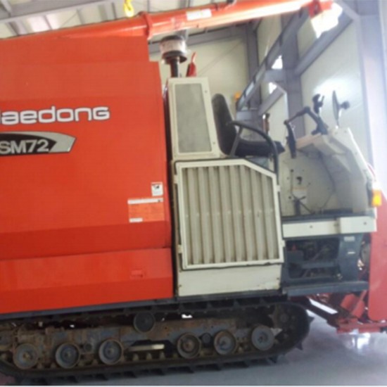 DAEDONG DSM 72 RICE AND WHEAT COMBINE HARVESTERS